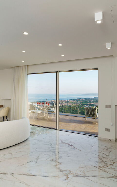 Grand Tour Villa: Salon