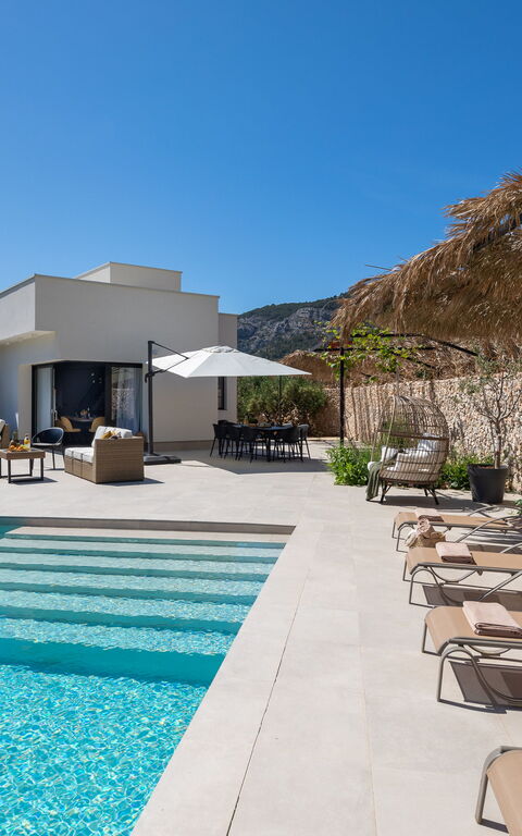 Villa Vivere: Balcon / Terrasse / Patio, bassin, Extérieur, Extérieurs, Vues