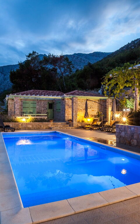 Villa Azurit: bassin, Extérieurs