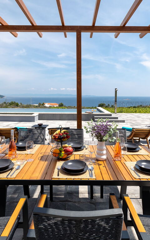 Villa Spectrum: Balcon / Terrasse / Patio, bassin, Extérieur, Vues