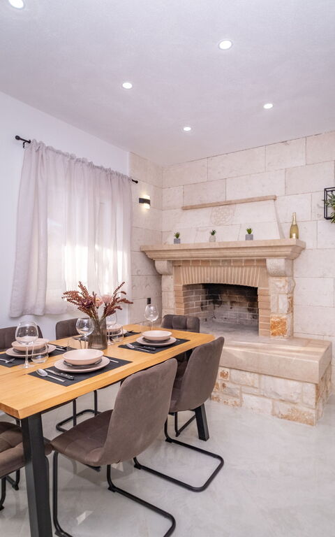 Villa Diana: Cuisine, Entrée principale, Salle à manger