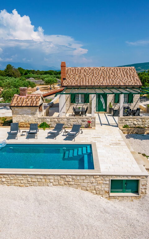 Villa Diana: Balcon / Terrasse / Patio, bassin