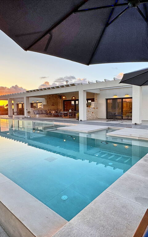 Villa Serenissima: bassin, Été, Extérieur, Extérieurs, Jardin, Vues