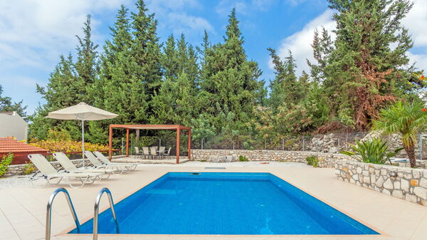 Villa Giorgos: bassin, Extérieur, Extérieurs