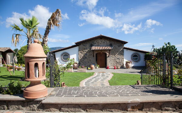 Villa Antici: Entrée principale, Extérieur, Extérieurs, Jardin