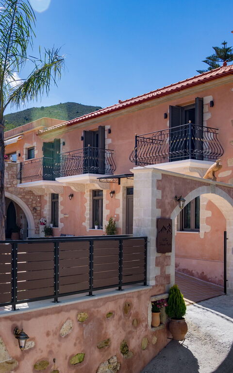 Villa Kois: Entrée principale, Extérieur, Extérieurs