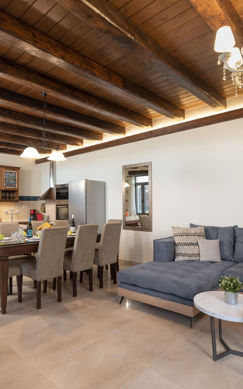 Villa Kois: Salle à manger, Salon