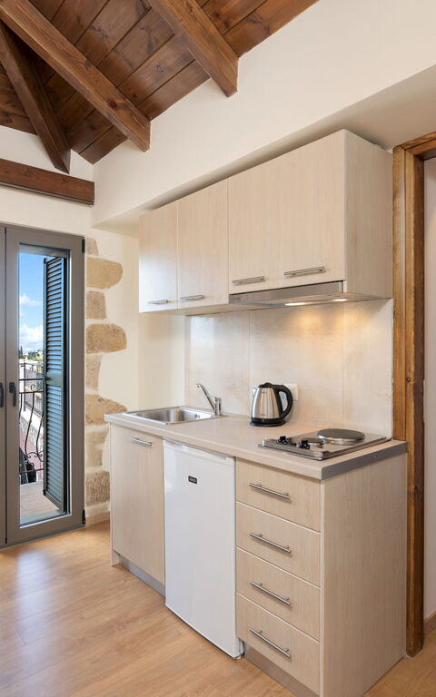 Villa Kois: Cuisine, Salon