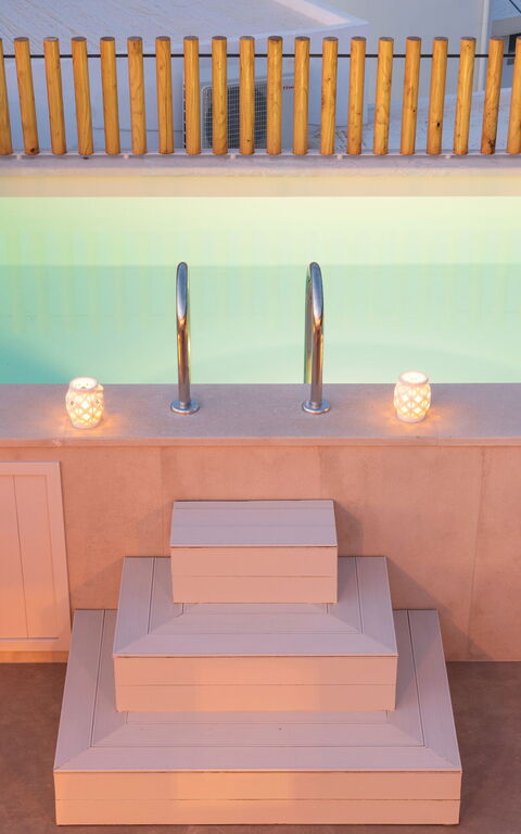 Villa Mirage: bassin, Extérieur, Extérieurs