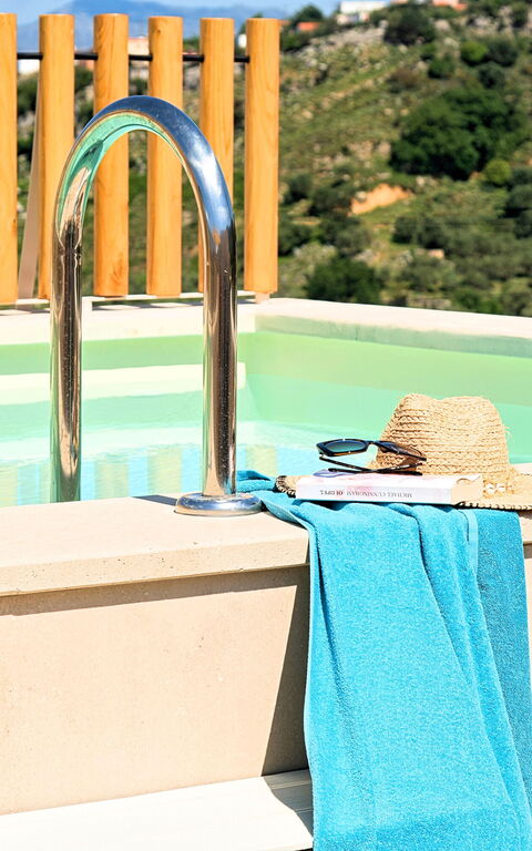 Villa Mirage: bassin, Extérieur, Extérieurs