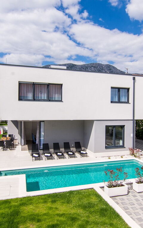 Villa Orvas 190: Balcon / Terrasse / Patio, bassin, Extérieur, Extérieurs, Jardin