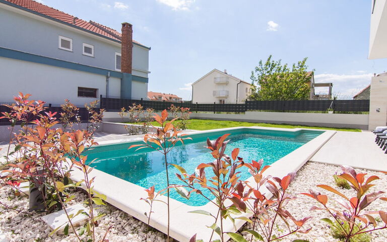 Villa Orvas 190: Balcon / Terrasse / Patio, bassin
