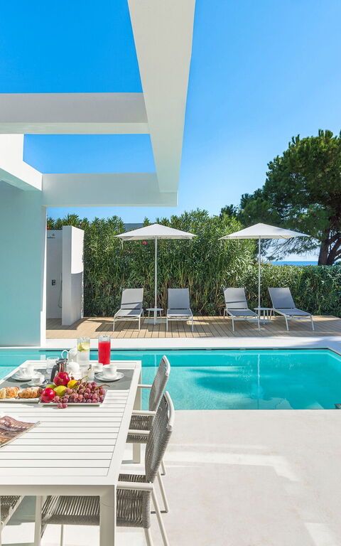 Villa Gadir: Aliments, Balcon / Terrasse / Patio, bassin, Extérieur, Extérieurs