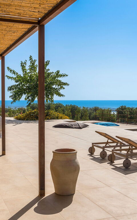 Gelso Bianco: Extérieur, Extérieurs, Vues