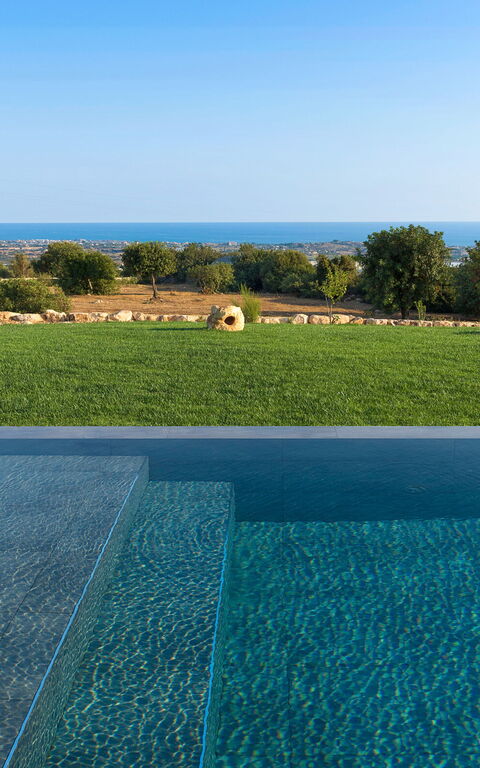 Villa Passo Salina: bassin, Jardin