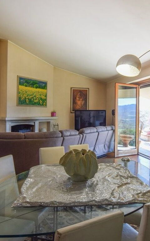 Villa Paradiso: Salle à manger, Salon