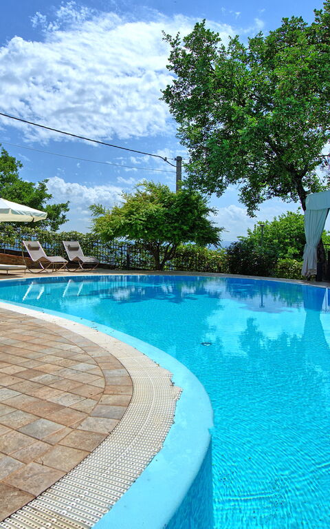 Villa Paradiso: bassin