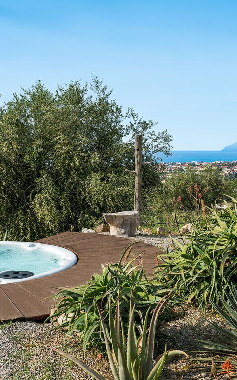 Villa Giuffrè: Extérieur, Extérieurs, jacuzzi