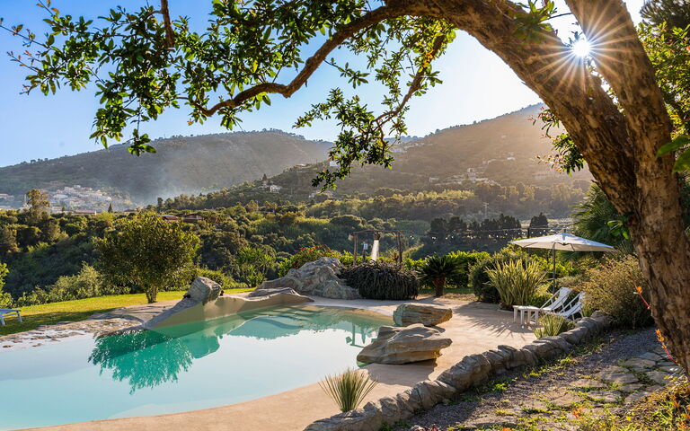 Villa Giuffrè: bassin, Extérieur, Extérieurs