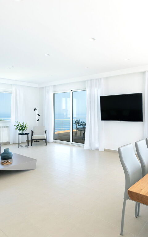 Villa Elysium: Salle à manger, Salon