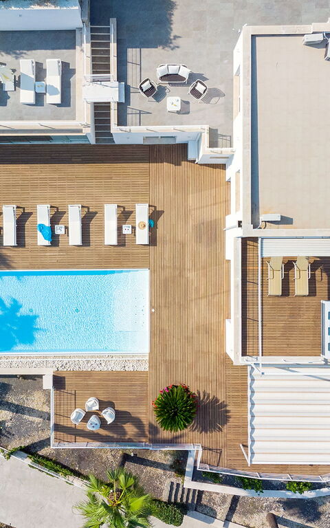 Villa Elysium: bassin, Extérieur, Extérieurs