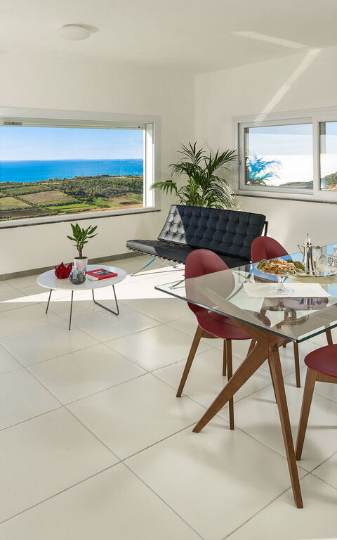 Villa Giglio Di Mare: Salle à manger, Salon