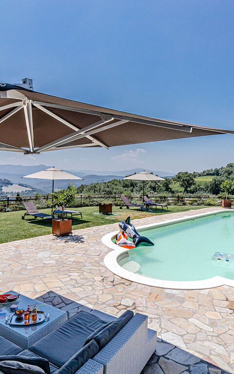 Chateau La Siroque: bassin, Extérieur, Extérieurs, Vues