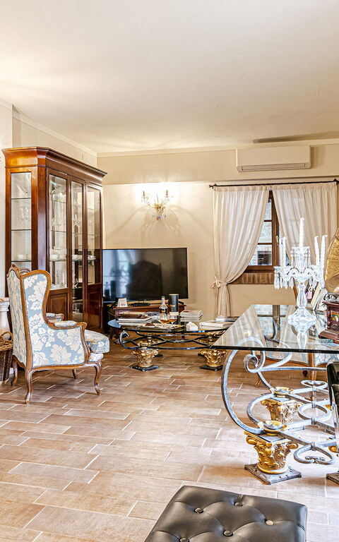 Chateau La Siroque: Salon