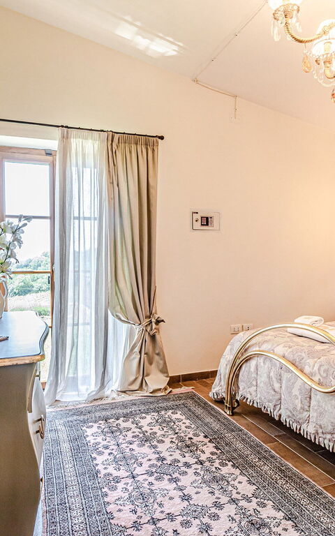 Chateau La Siroque: chambre à coucher