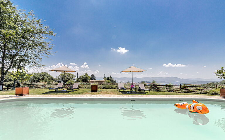 Chateau La Siroque: bassin, Extérieur, Extérieurs, Vues