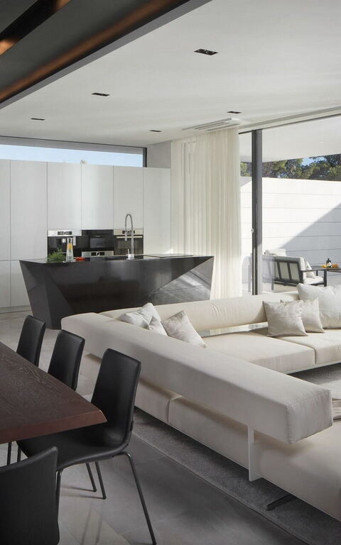 Orvas Villa 82: Cuisine, Salle à manger, Salon