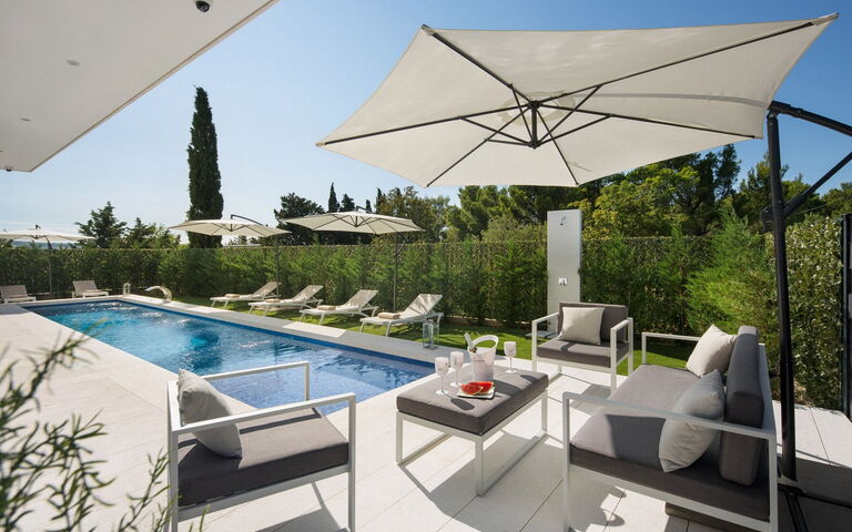 Orvas Villa 82: Balcon / Terrasse / Patio, bassin, Extérieur