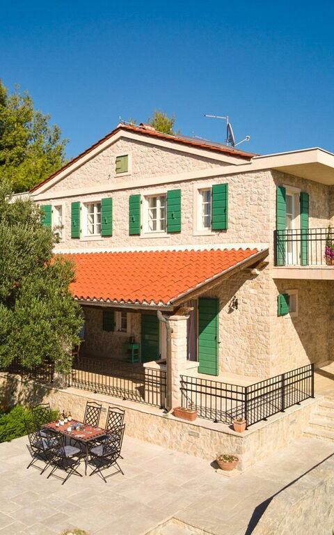 Orvas Villa 189: Balcon / Terrasse / Patio, Extérieurs