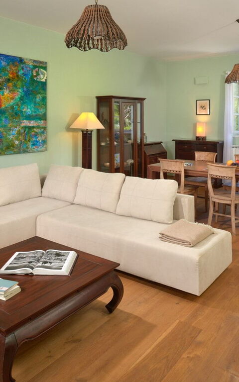 Orvas Villa 189: Salle à manger, Salon