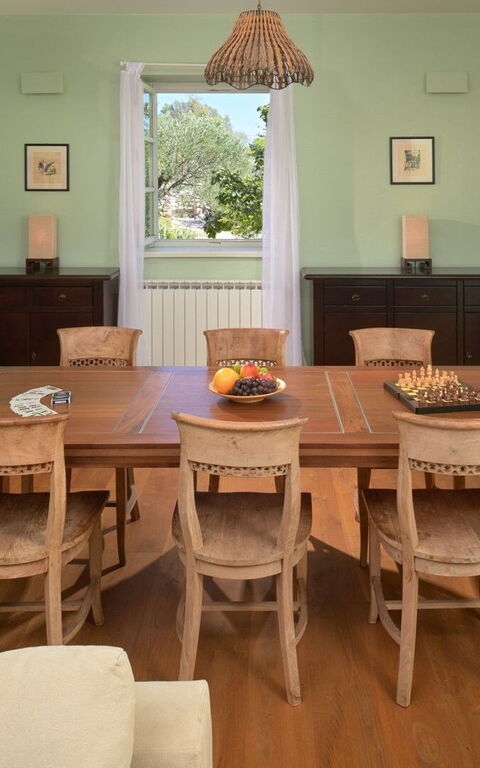 Orvas Villa 189: Salle à manger