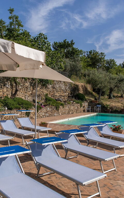 Casale Della Torre: bassin, Extérieur, Jardin, Vues