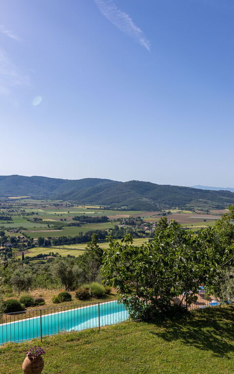 Casale Della Torre: bassin, Extérieur, Jardin, Vues