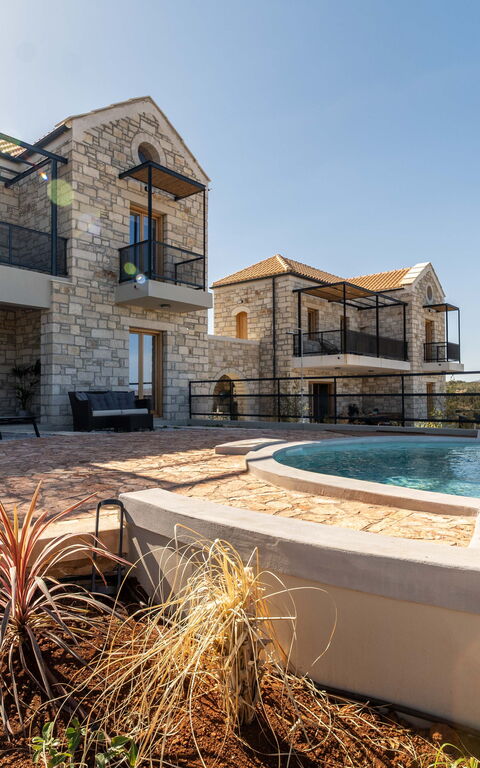 Villa Seiri: bassin, Extérieur, Extérieurs