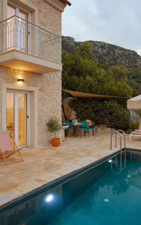 Villa Thea Mare Levantes