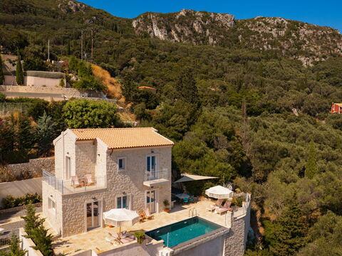 Villa Thea Mare Levantes