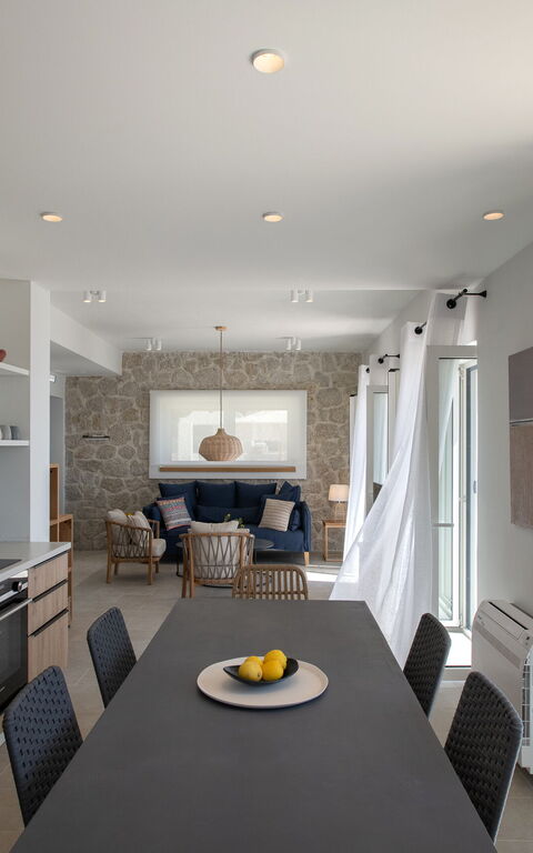 Villa Thea Mare Maistro: Cuisine, Salle à manger