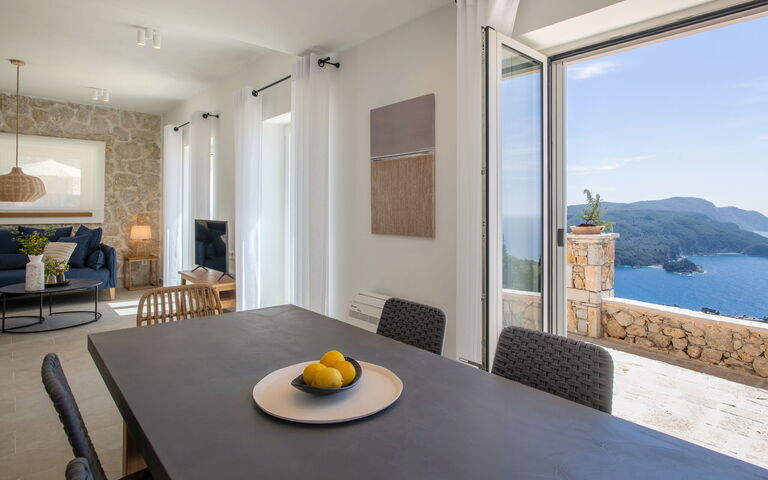 Villa Thea Mare Maistro: Salle à manger