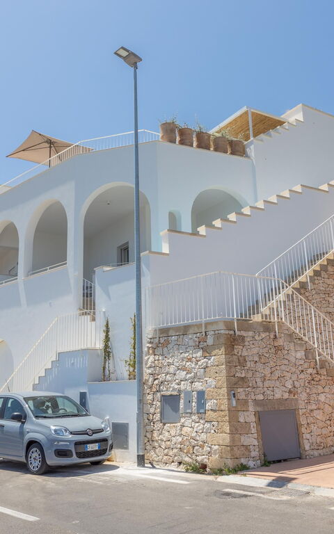 Marinaia Archi: Entrée principale, Extérieur, Extérieurs