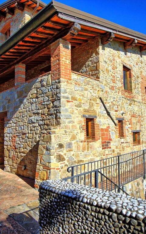 Torre: Extérieur, Extérieurs