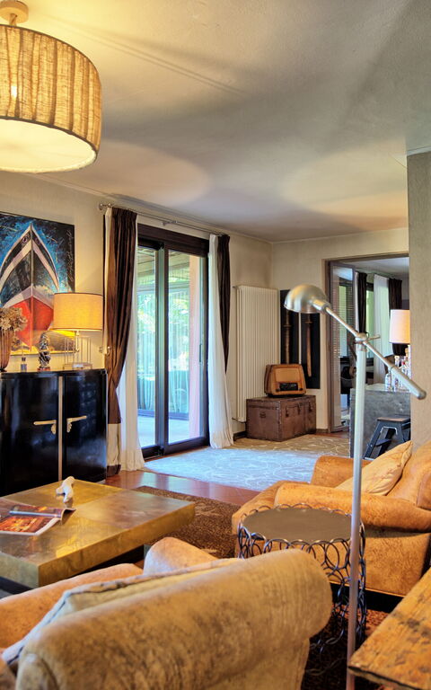 Villa Barbarella: Salon