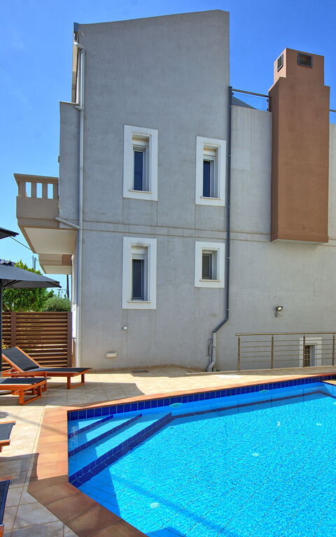 Villa Endless View: Automne, bassin, Été, Extérieur, Extérieurs, Printemps