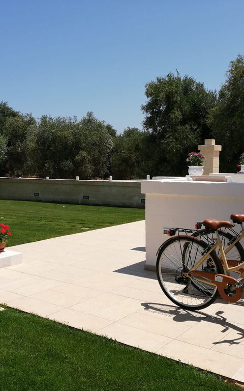 Terra Mater: Extérieur, Extérieurs, Jardin