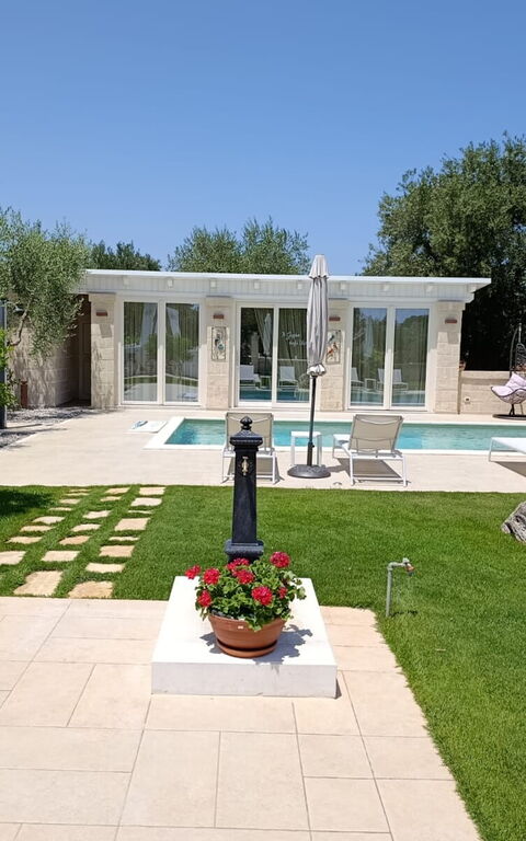 Terra Mater: bassin, Extérieur, Extérieurs, Jardin