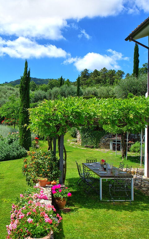 Villa Mami: Extérieur, Extérieurs, Jardin