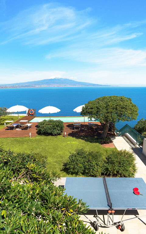 Villa Coralia: Extérieur, Extérieurs, Jardin, Vues